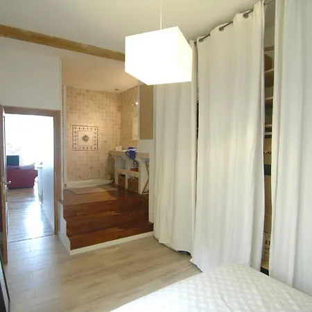 Le Tete D'or Apartment *